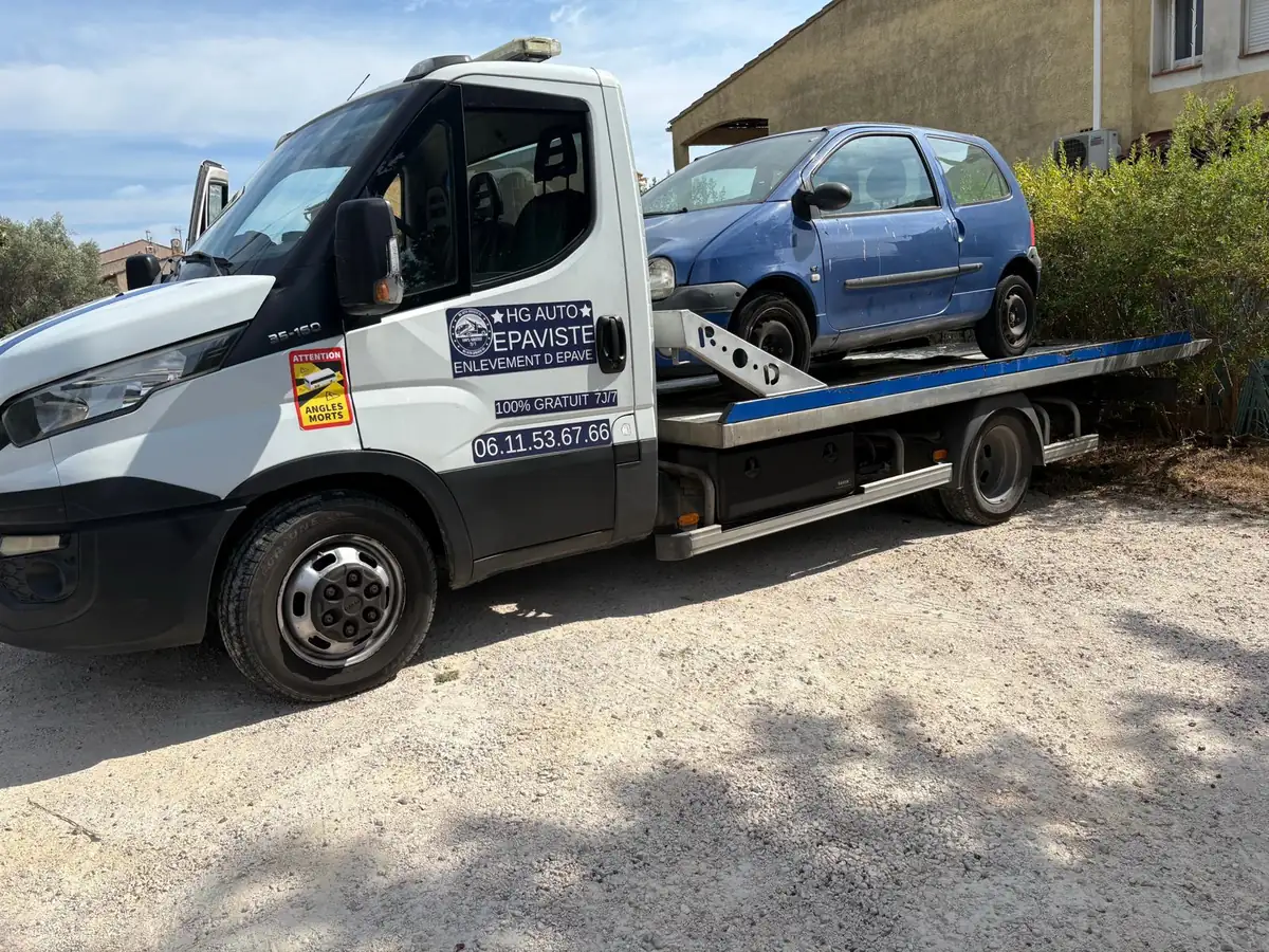 Enlèvement d'une épave de voiture chez un particulier