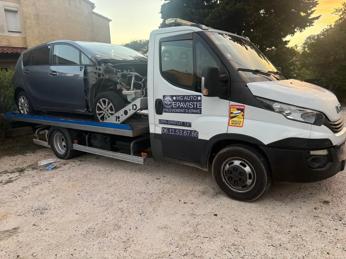 Enlèvement d'un véhicule hors d'usage accidenté